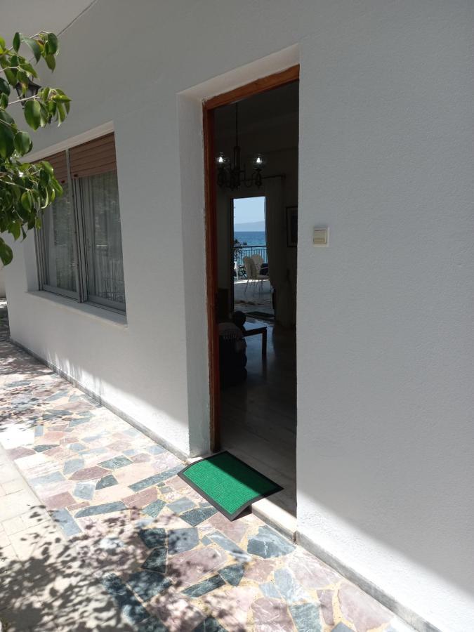 Ekie Apartment With Sea View Kalamata Extérieur photo