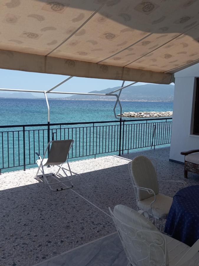 Ekie Apartment With Sea View Kalamata Extérieur photo