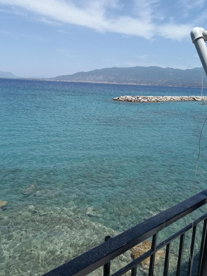 Ekie Apartment With Sea View Kalamata Extérieur photo