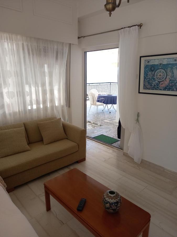 Ekie Apartment With Sea View Kalamata Extérieur photo