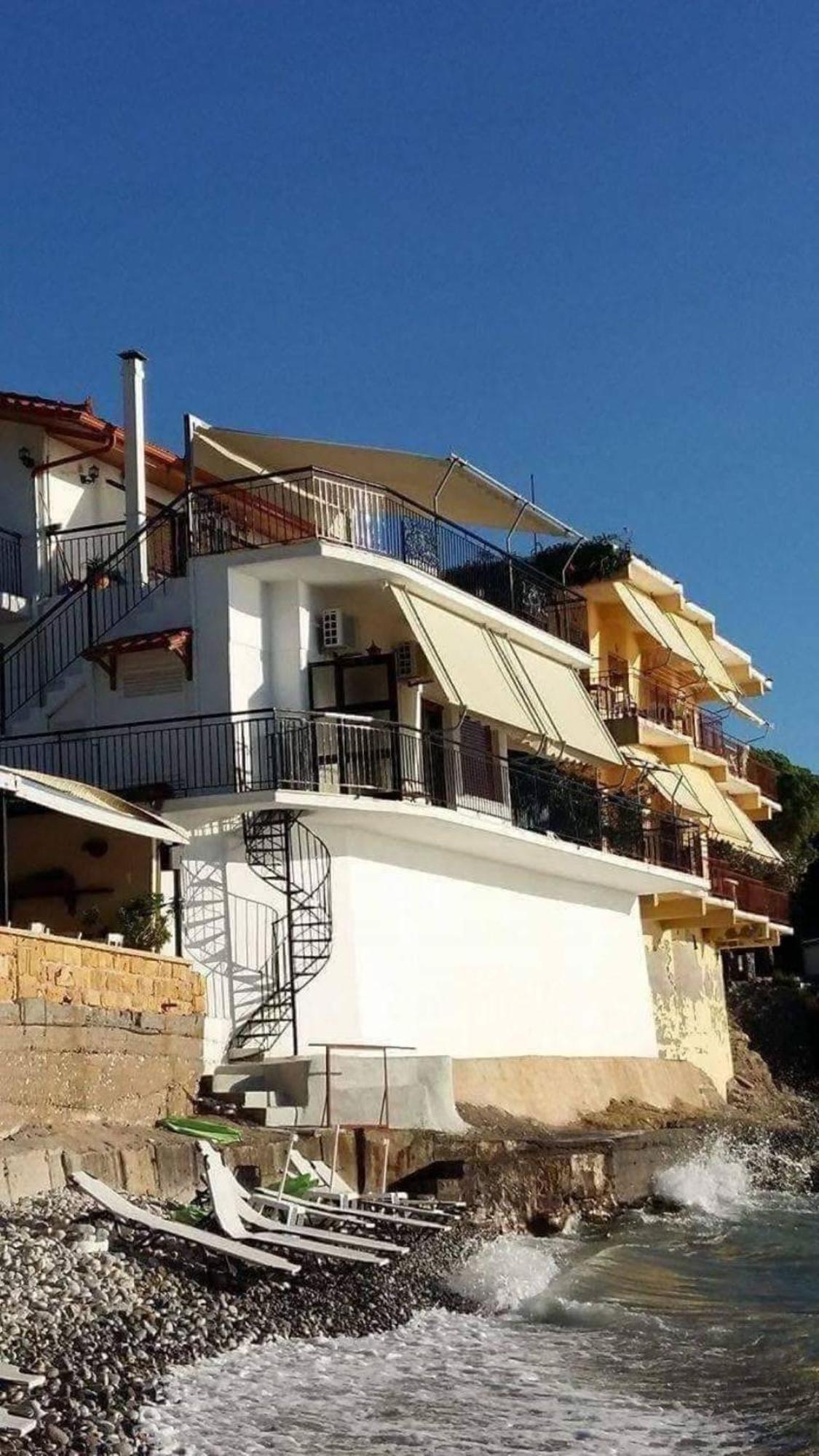 Ekie Apartment With Sea View Kalamata Extérieur photo