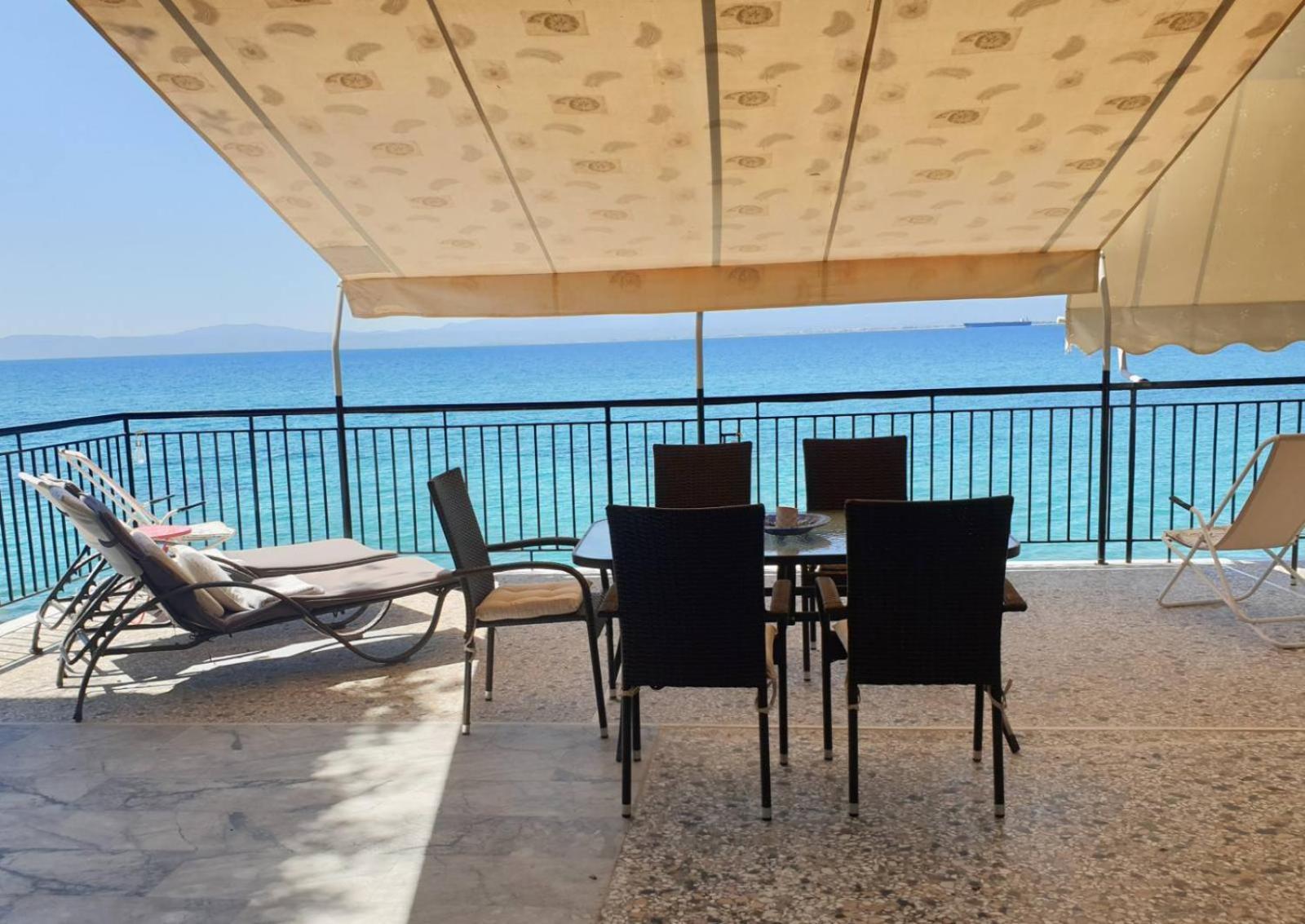 Ekie Apartment With Sea View Kalamata Extérieur photo